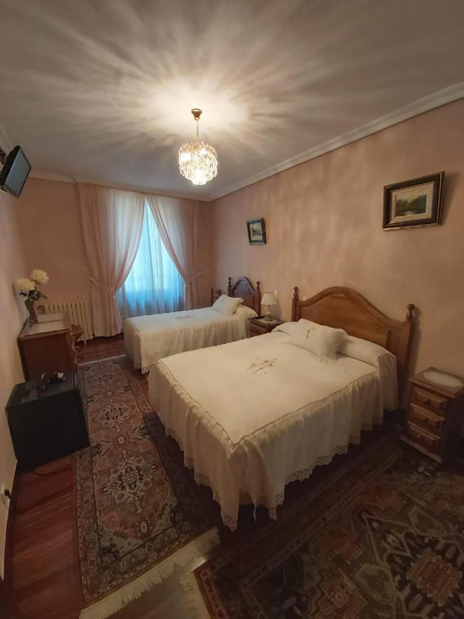 Pension Lorea Сан Себастиан Екстериор снимка